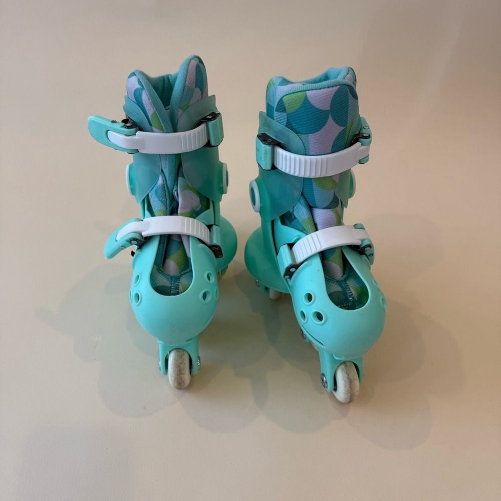 Yvolution Kids Adjustable Roller Skates - Picture 5 of 6